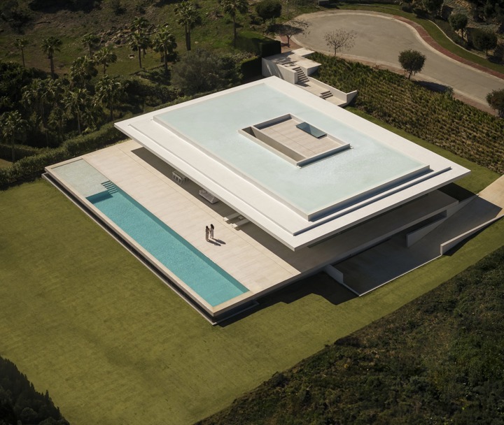 FRAN SILVESTRE ARQUITECTOS HOUSE IN SOTOGRANDE IMAGES LQ 0014